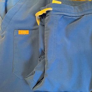 Figs scrubs size small